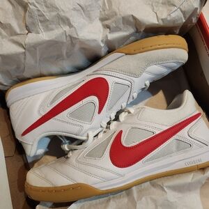 Nike Men's Gato FB Sneakers Size 10 University Red White NWT NIB